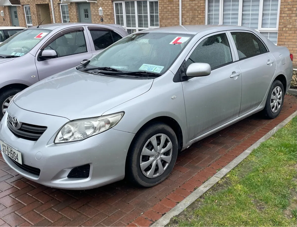 Toyota Corolla - Image 4