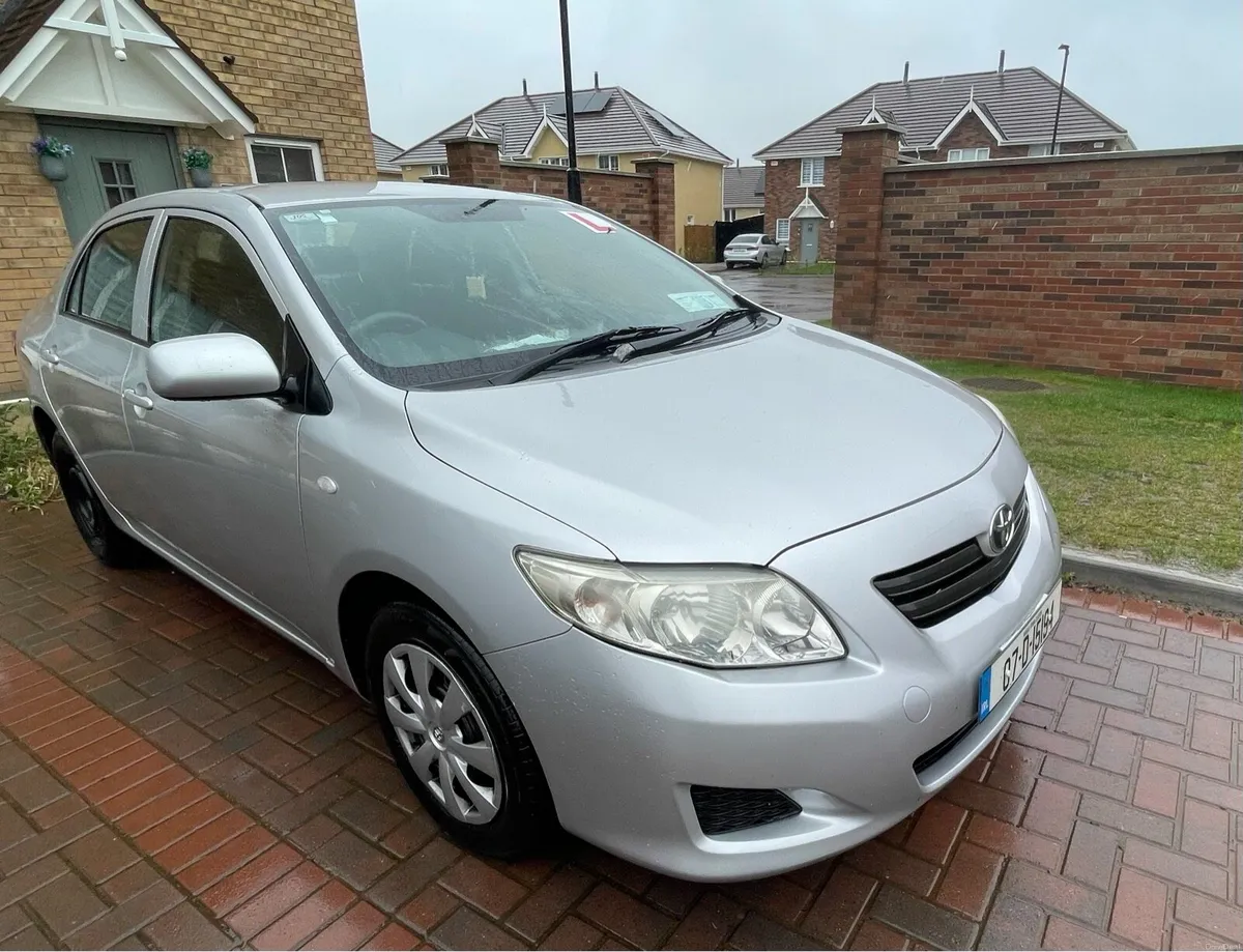 Toyota Corolla - Image 2