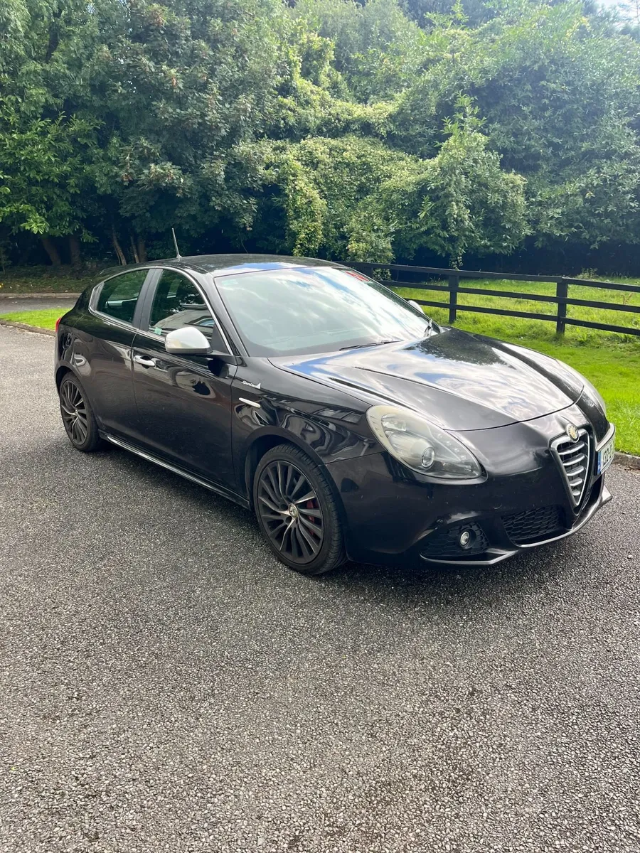 Alfa Romeo Giulietta 2013 - Image 1