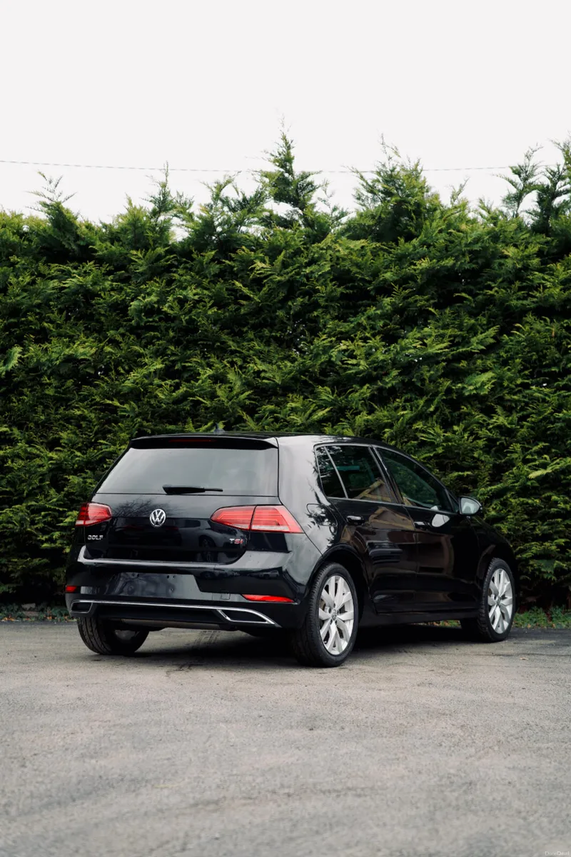 🌟Volkswagen Golf 1.5 TSI Highline 2018🌟 - Image 4