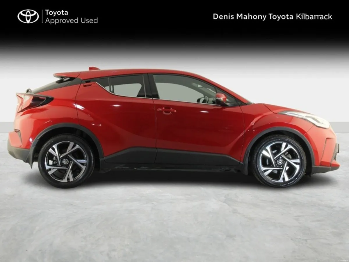 Toyota C-HR Sport - Image 3