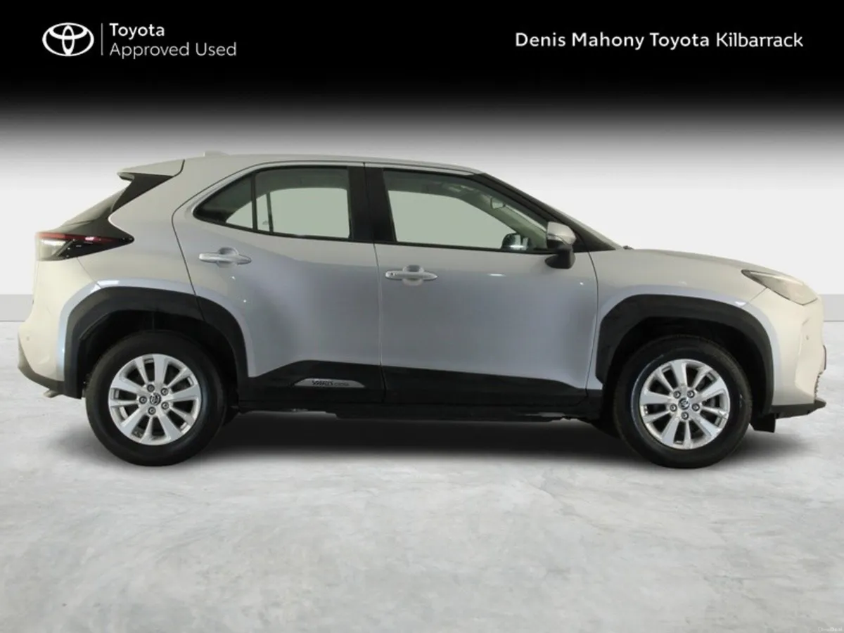 Toyota Yaris Cross LUNA 4DR AUTO - Image 3
