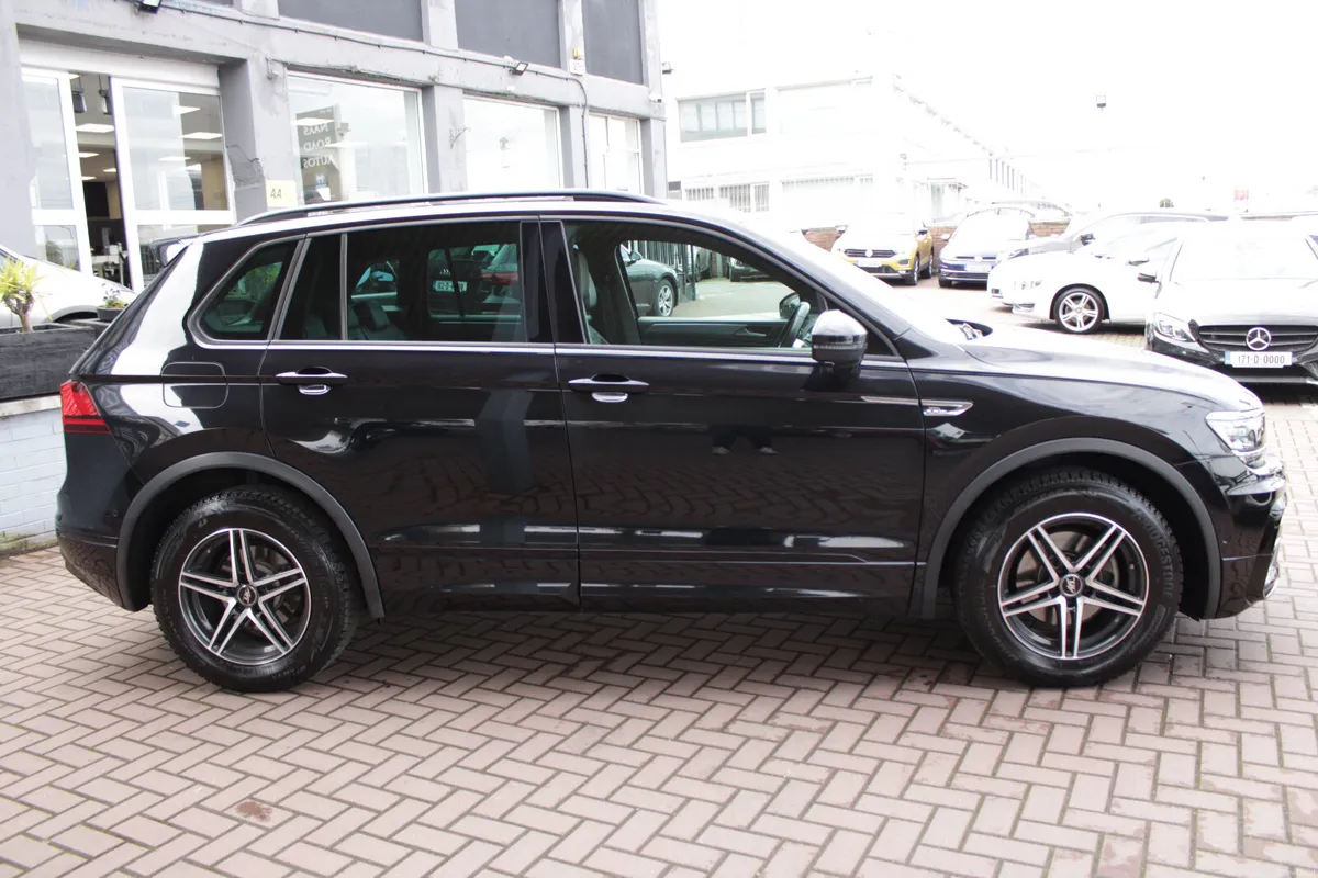 2018 VOLKSWAGEN TIGUAN R-LINE 150BHP 2.0TDI 5DR - Image 3