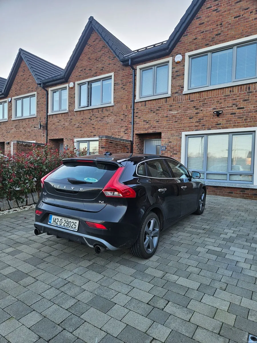 Volvo V40 2014 - Image 3