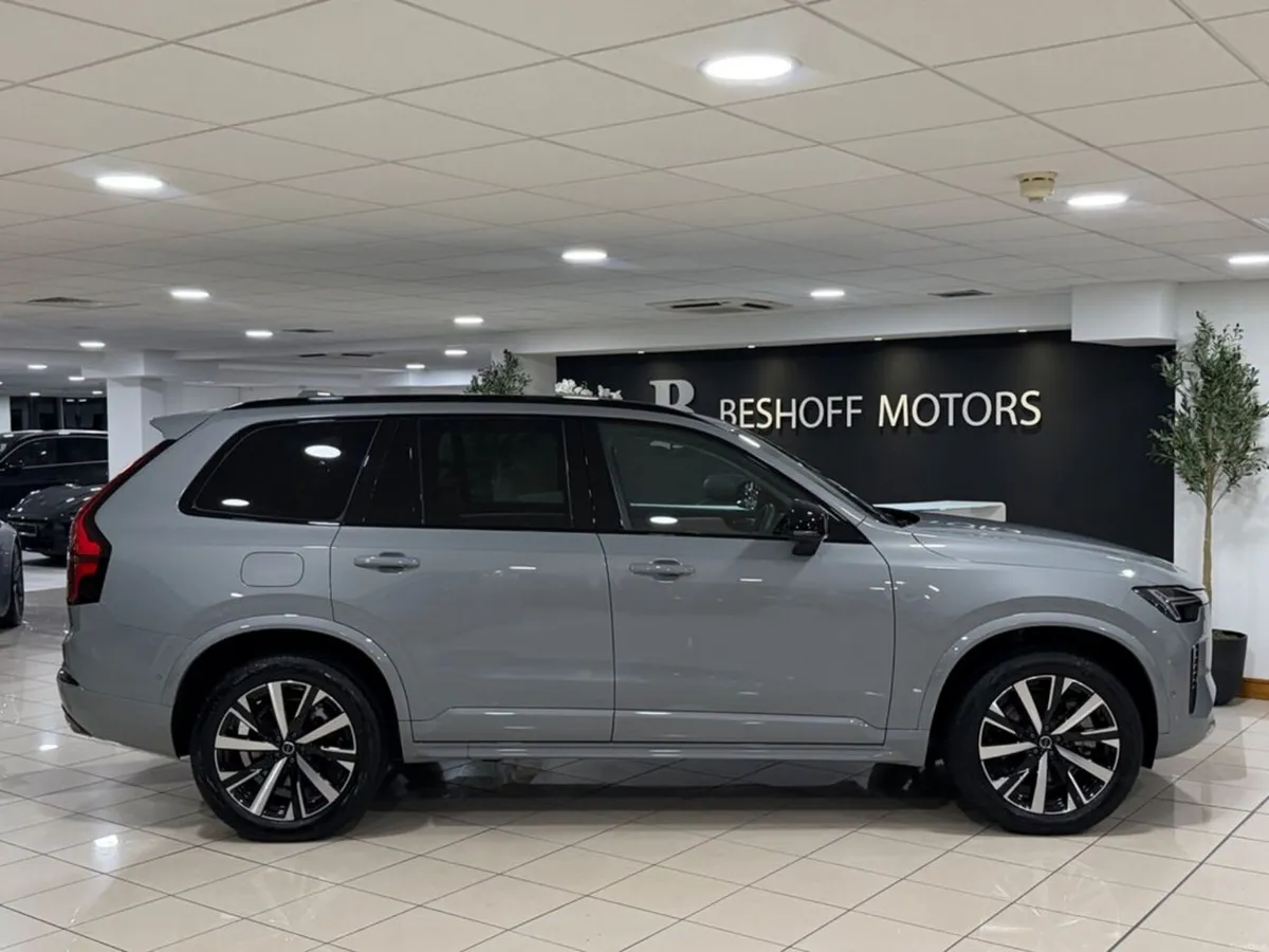 Volvo XC90 T8 PLUS AWD DARK=PAN ROOF//LOW MILES//A - Image 2