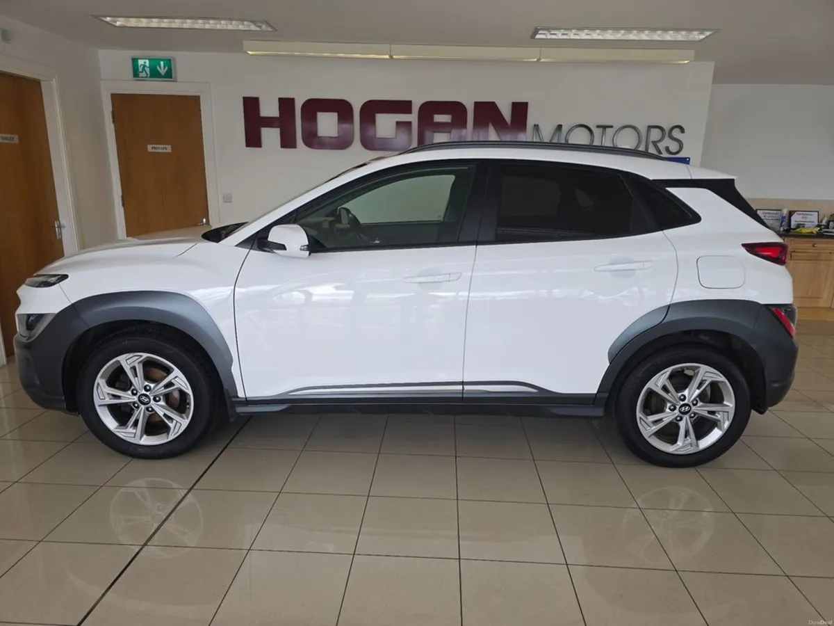 Hyundai KONA 1.0 Petrol Executive * Best Spec * - Image 4