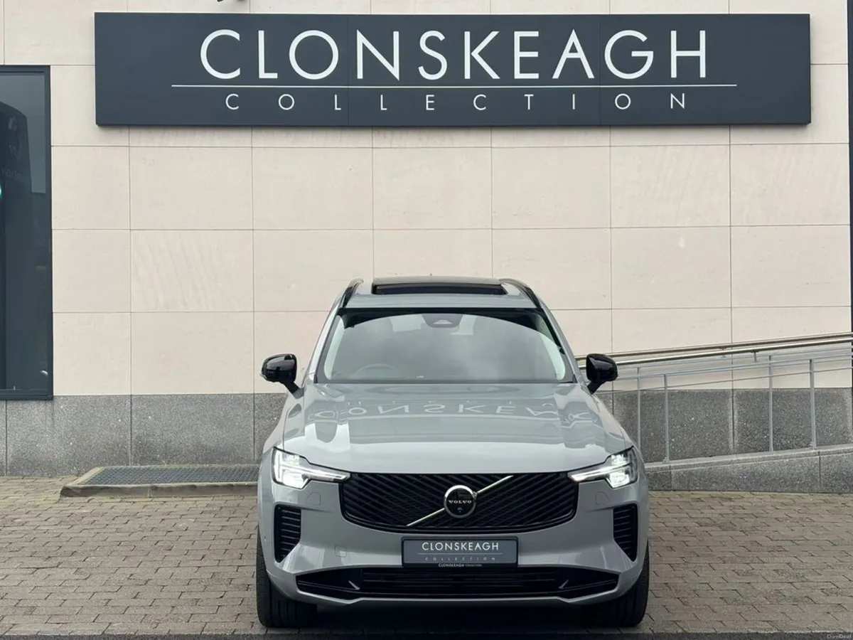 Volvo XC90 T8 DARK PLUS, PAN ROOF, 21INCH ALLOYS - Image 2