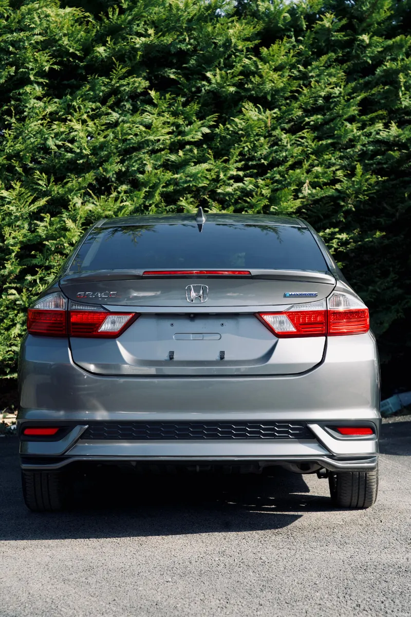 🌟 Honda Grace 1.5 Hybrid 2019 🌟 - Image 3