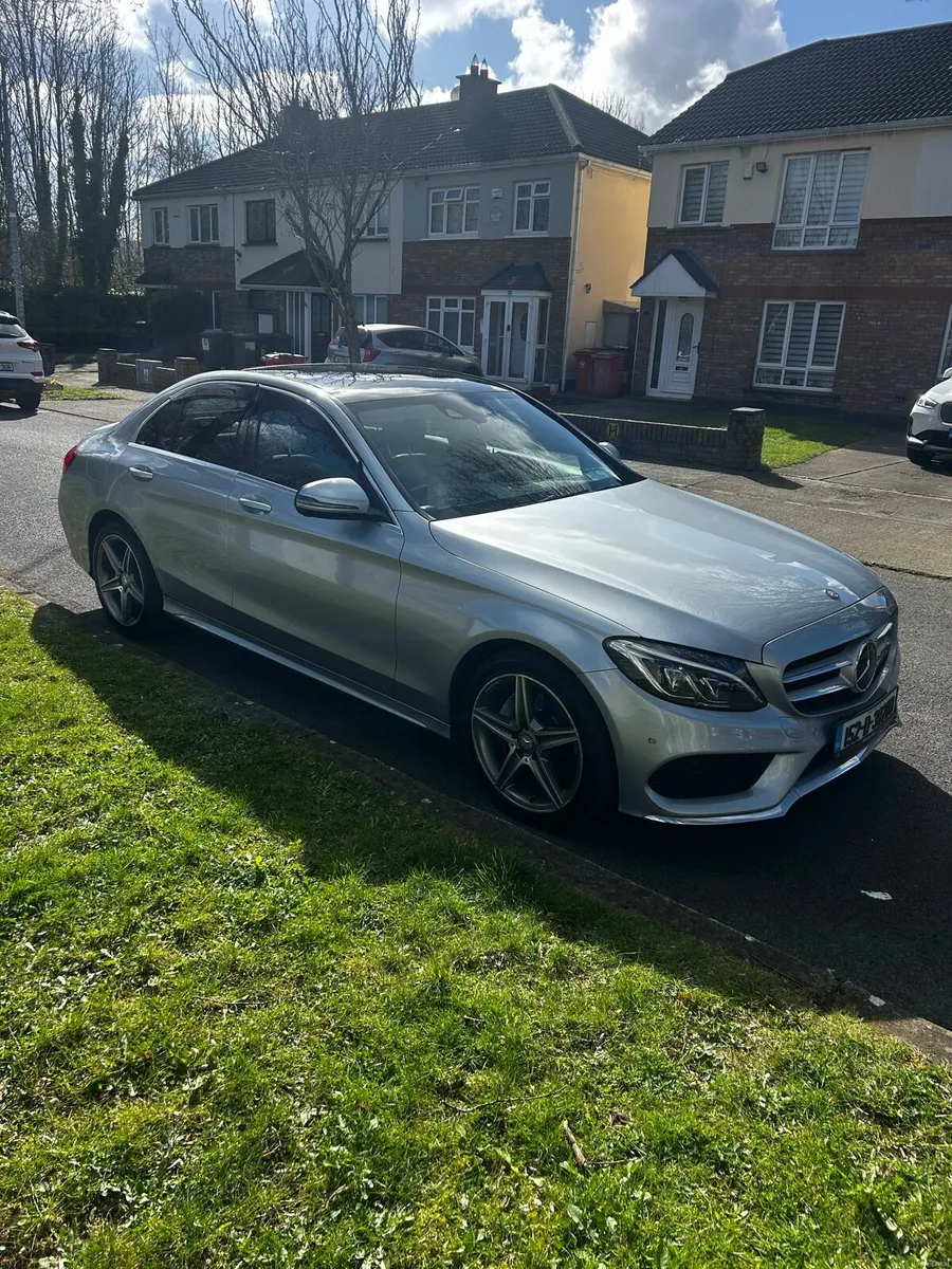 Auto C200 2L petrol high spec low mileage - Image 4