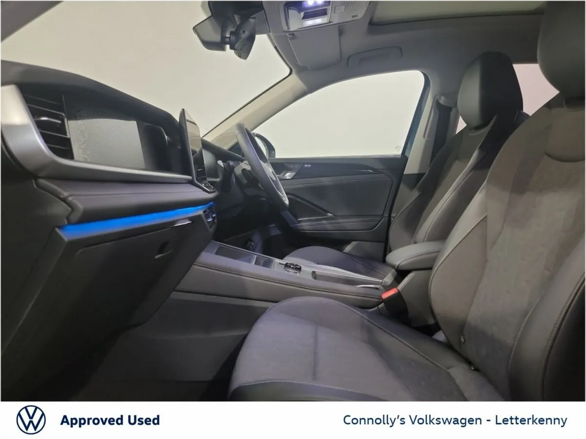 Volkswagen Tayron TSi PHEV 204HP eHybrid 19.7KWH D - Image 4