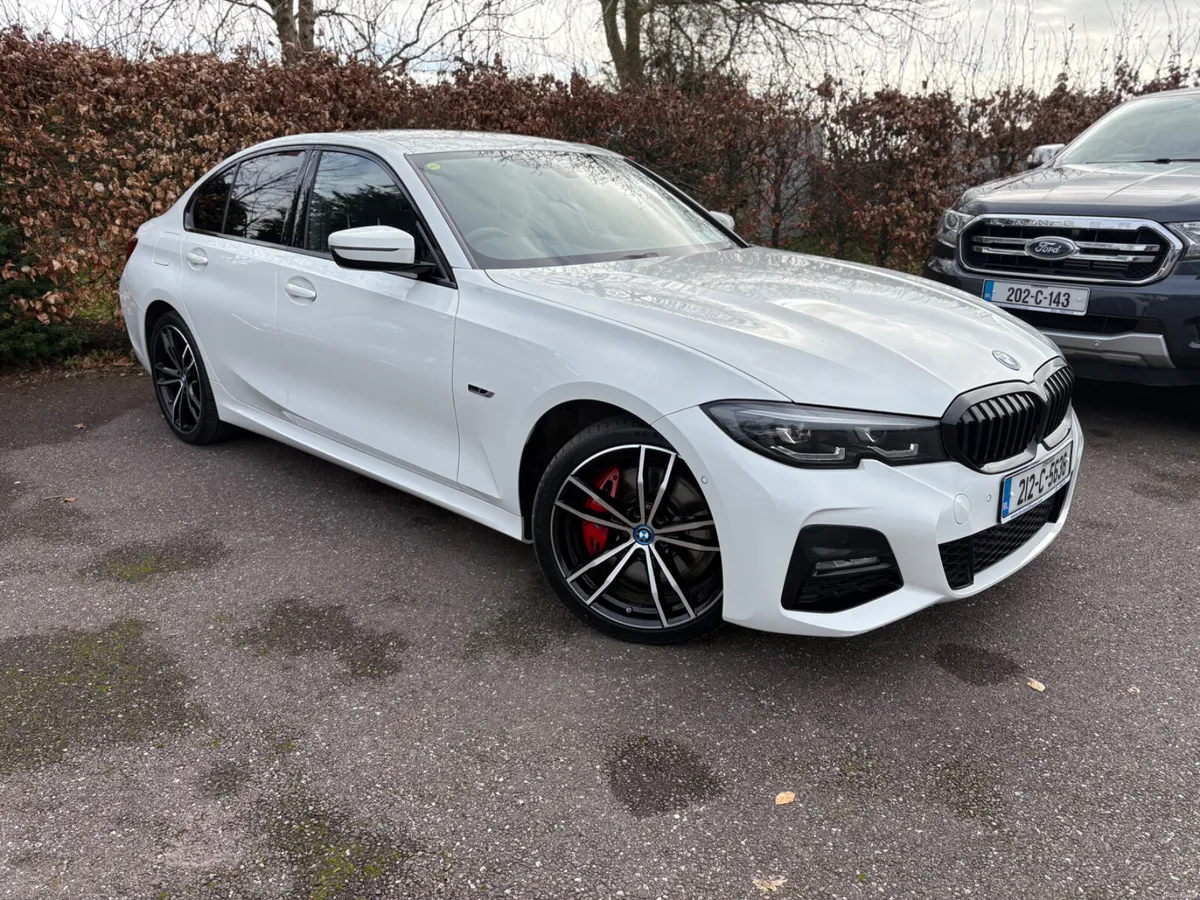 330E M-SPORT AUTO | STUNNING LOW KMS EXMAPLE - Image 1