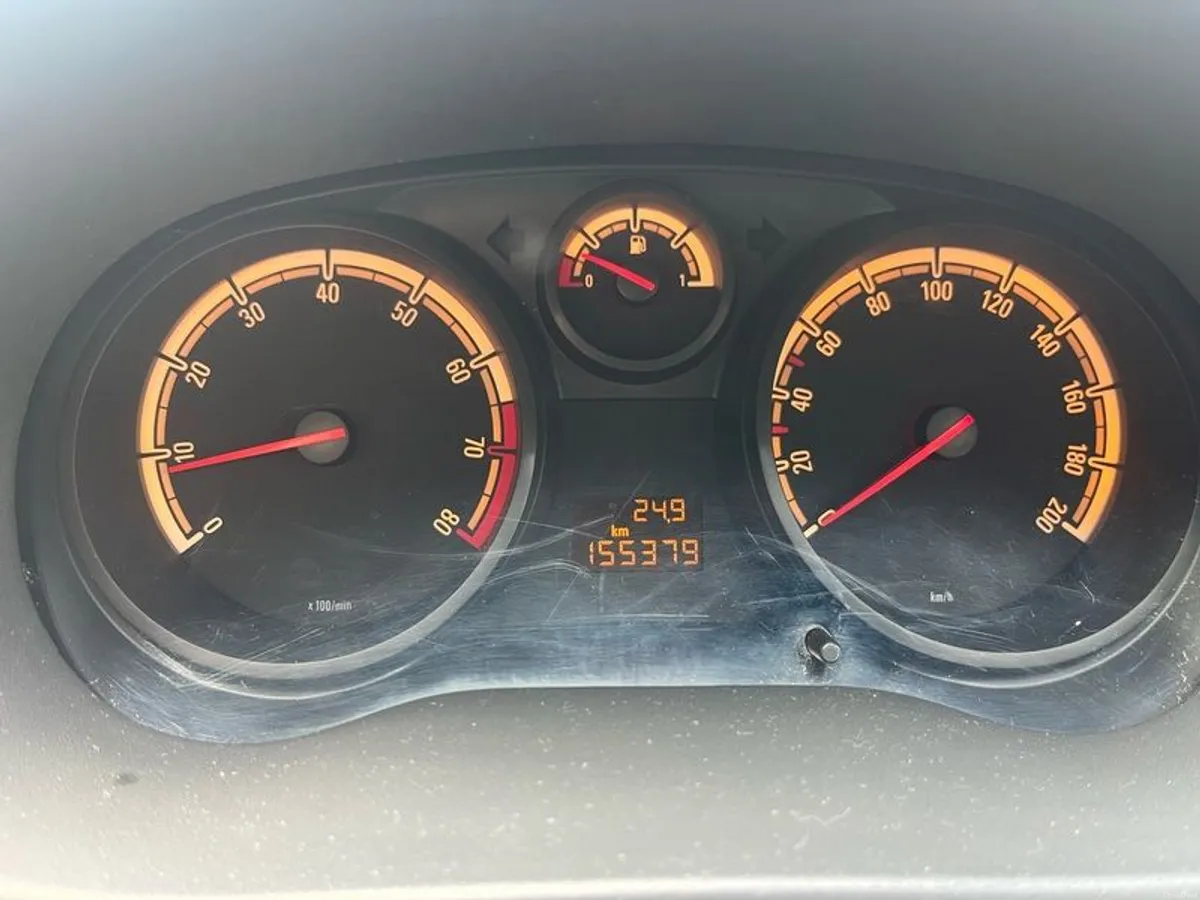 2010 Opel Corsa - 1.0 Petrol, NEW NCT - Image 4