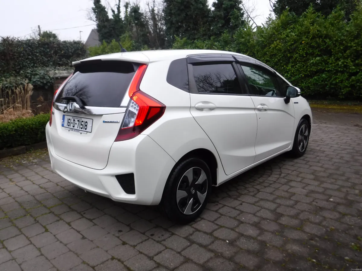 Honda Fit 1.5 AUTO HYBRID L-SPEC NCT 3/28 - Image 3