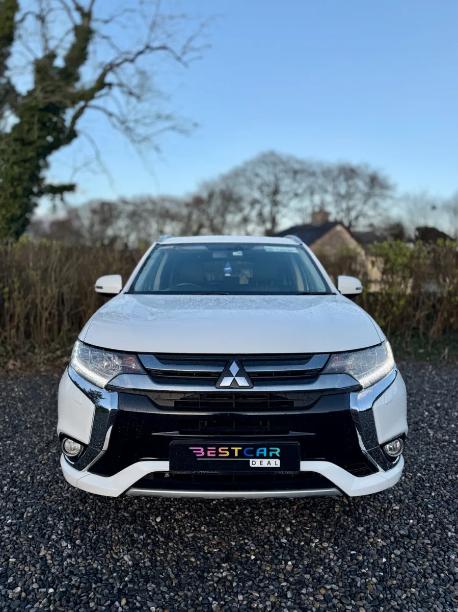 2015 Mitsubishi Outlander PHEV 2.0 MIVEC 4WD Auto - Image 4