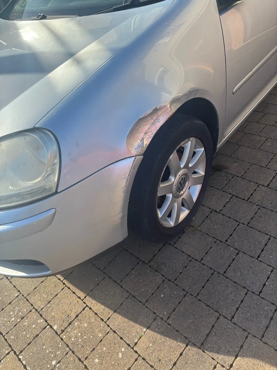 Golf 04 1.6 flat tires - Image 3