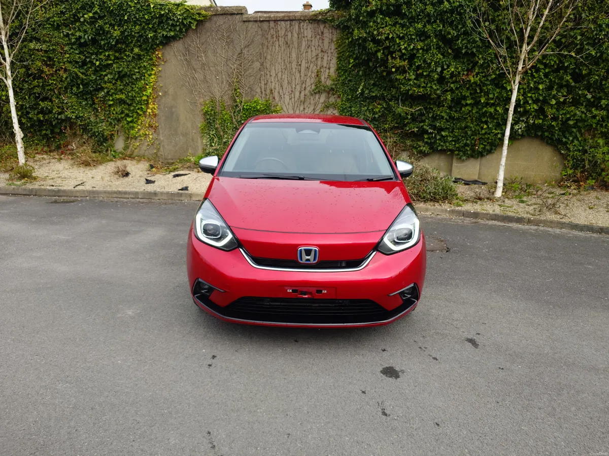 Honda Fit e:HEV  Lux Honda Sensing - Image 2
