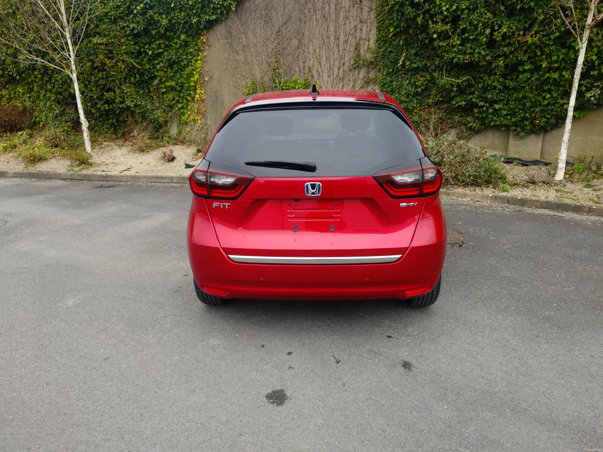 Honda Fit e:HEV Lux Honda Sensing - Image 6