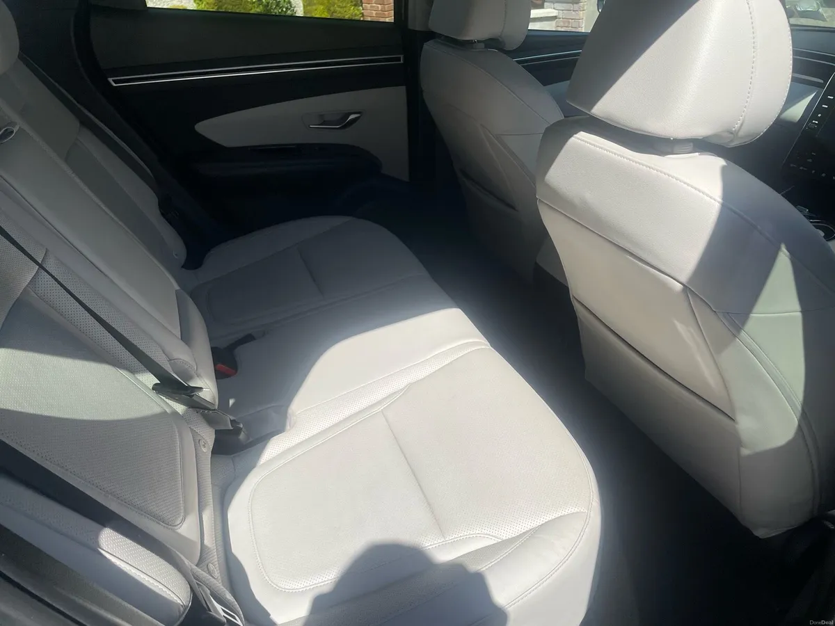 Hyundai Tucson 1.6 HEV petrol hybrid - Image 6