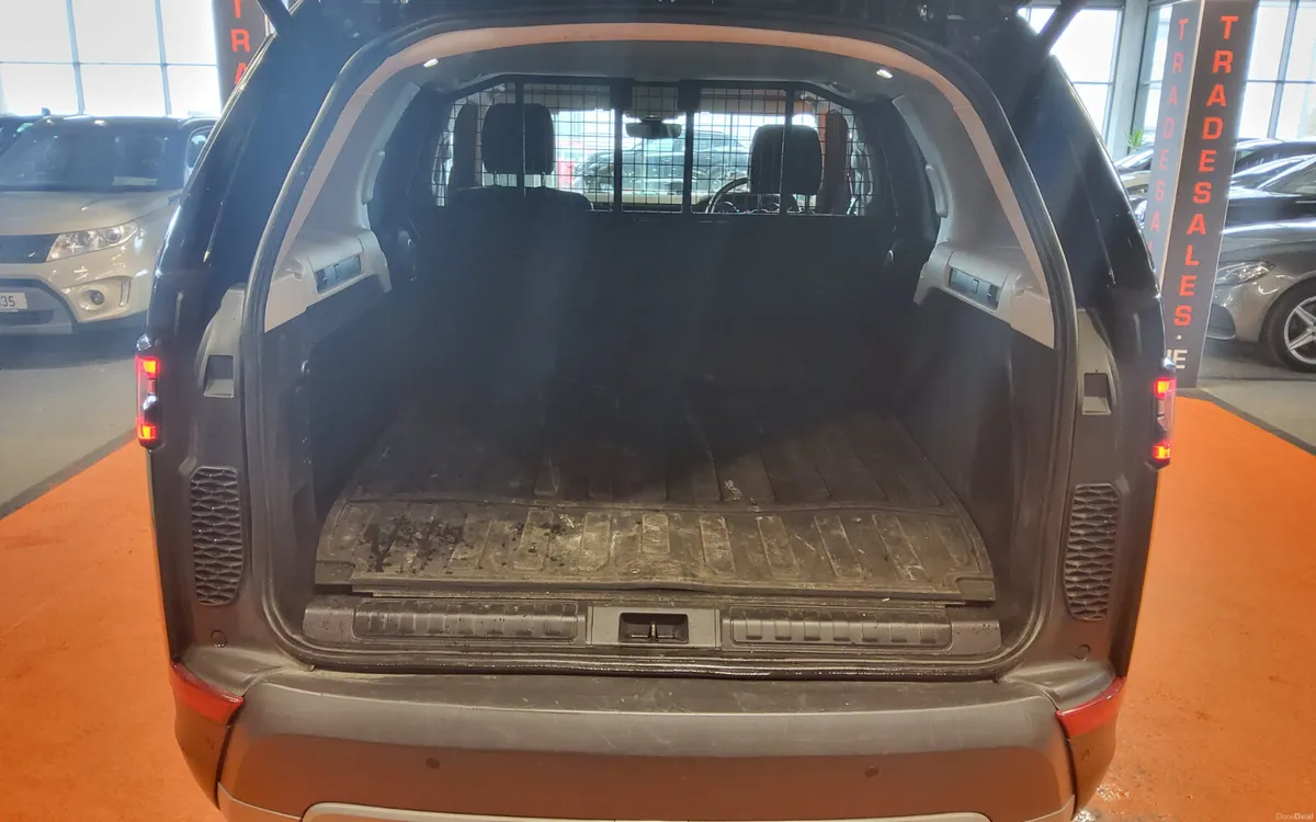 Land Rover Discovery 2020 - Image 4