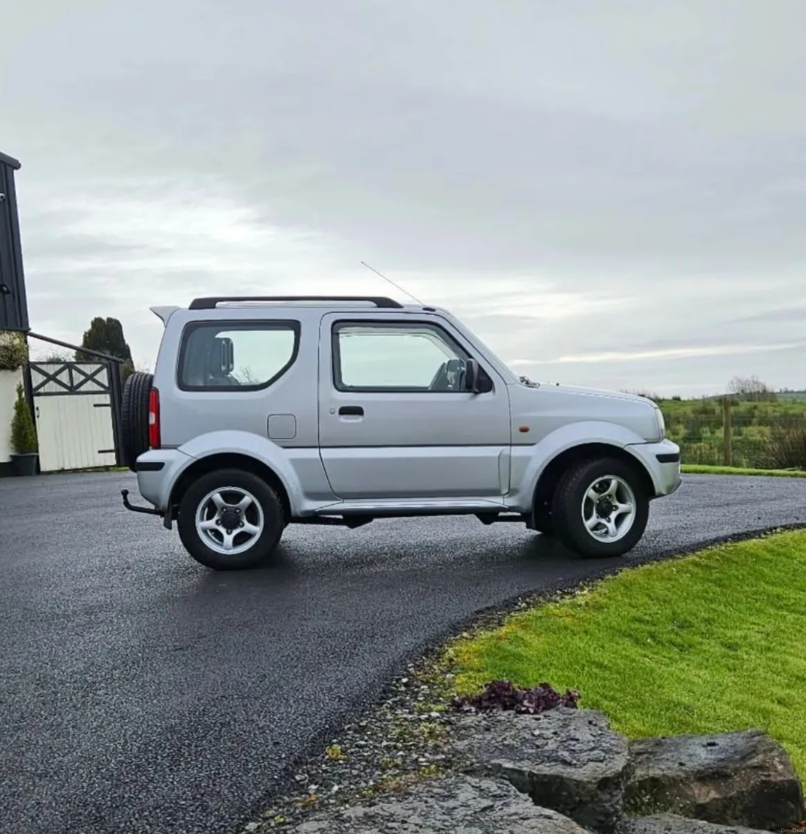 Suzuki Jimny 2003 - Image 2