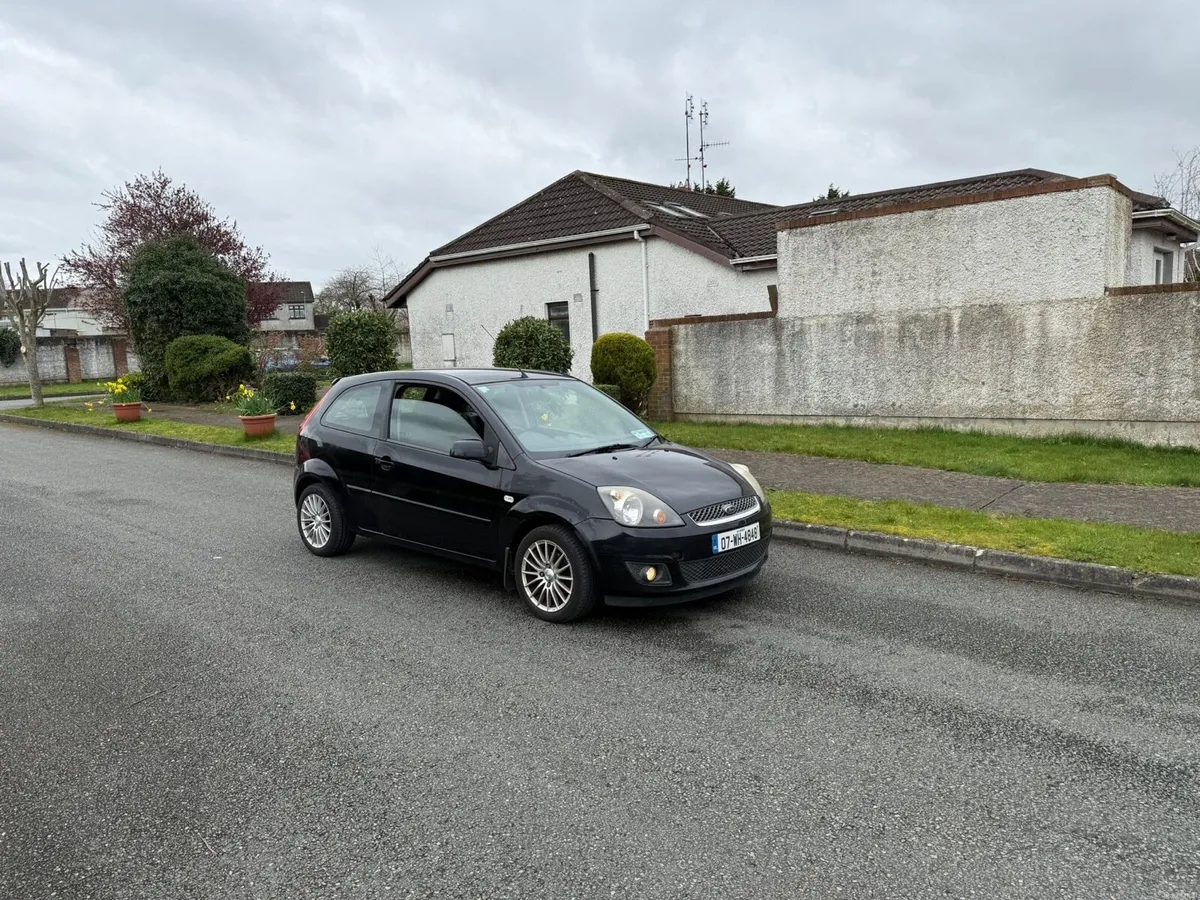 FORD FIESTA 1.25 16V ZETEC  NCT&TAX - Image 4