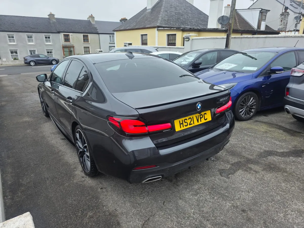 BMW 520D M SPORT MHV PRO - Image 4