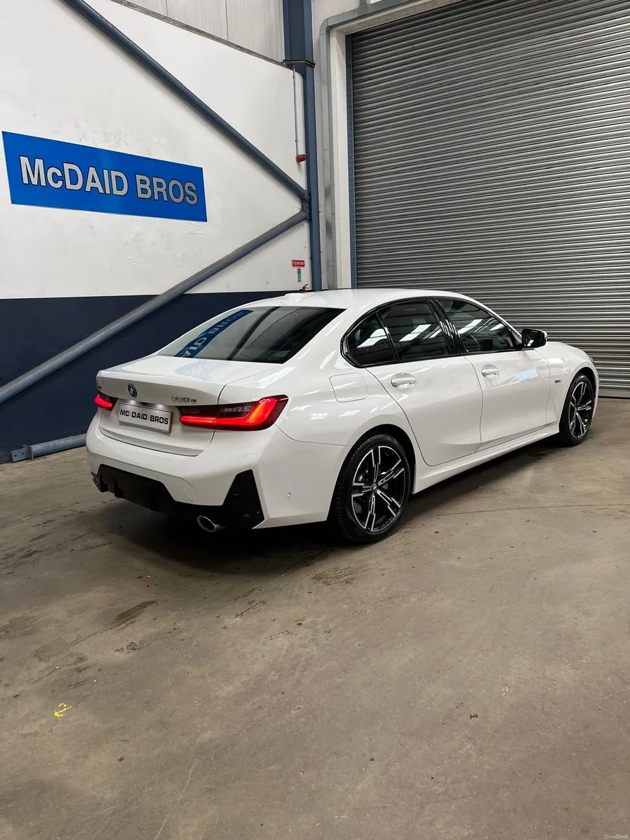 2023 BMW 330E XDRIVE M SPORT 3 SERIES - Image 3