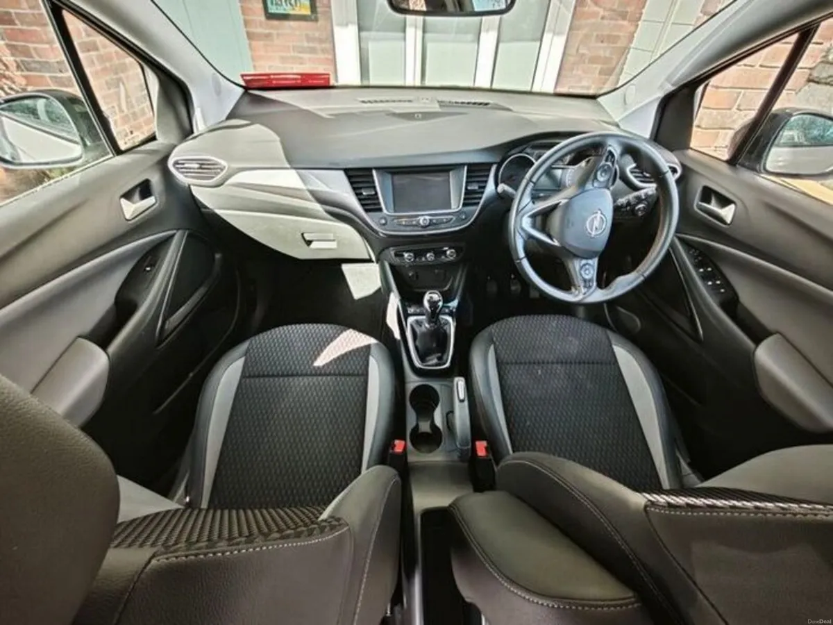 Opel Crossland X 2020 - LOW KMS - Image 4