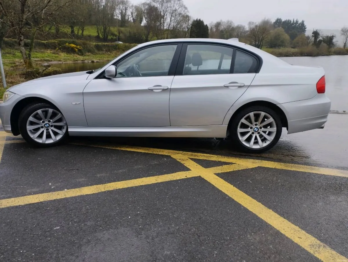 2009 BMW 320D SE 4dr Automatic - Image 4