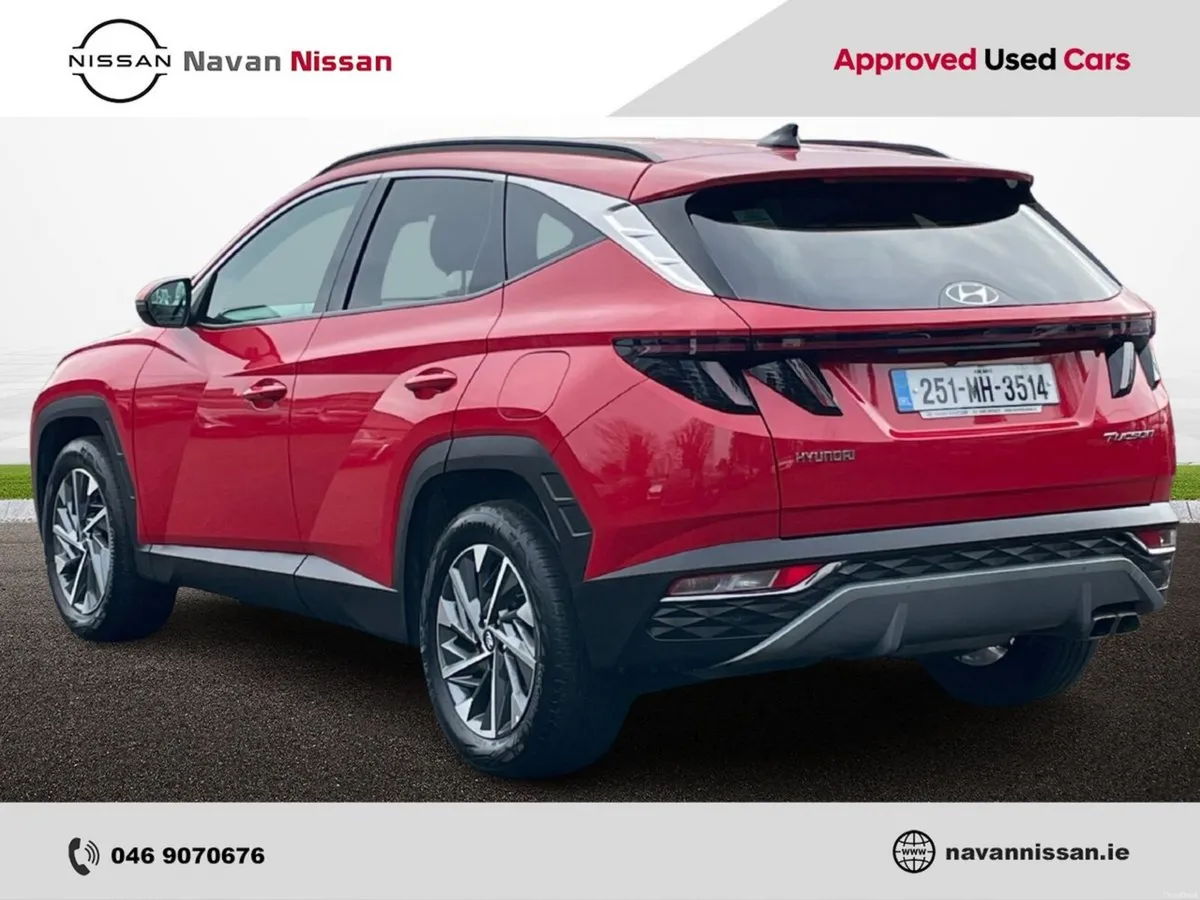 Hyundai Tucson 2WD Executive Plus *MANAGER SPECIAL - Image 6