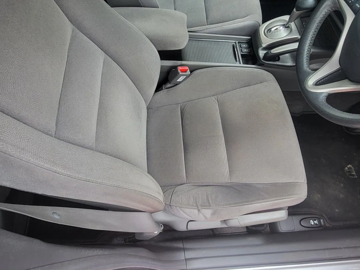 Honda Civic 1.3 Hybrid - Image 3