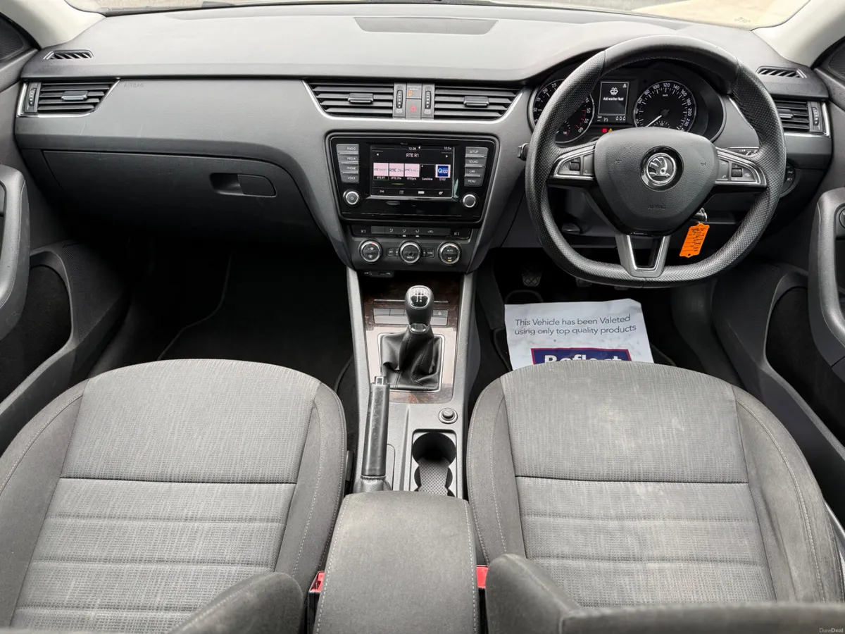 2016 Skoda Octavia 1.6TDI Style - Image 3