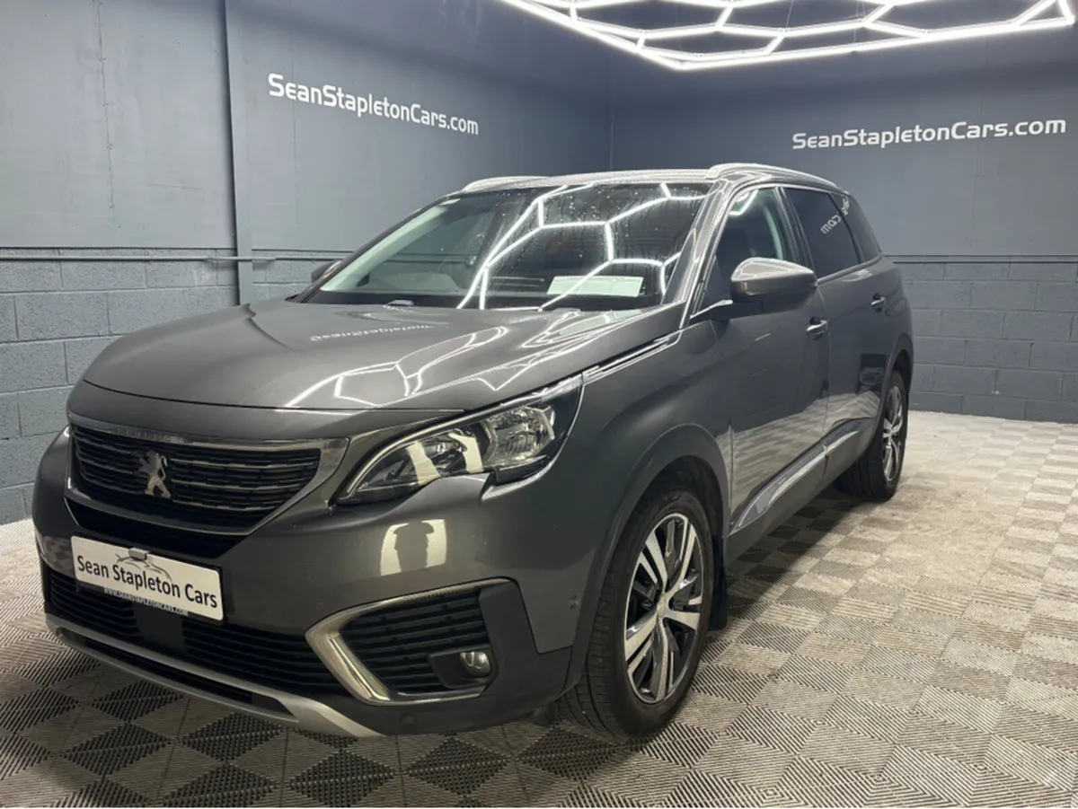 Peugeot 5008 ALLURE 1.6 BLUE HDI 120 4 4DR - Image 1