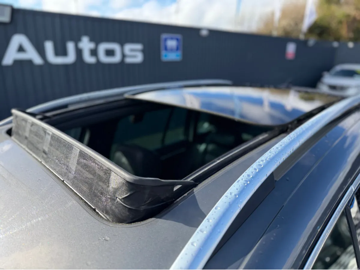 Volkswagen Tiguan R-LINE - 2.0L DIESEL - MANUAL - - Image 4