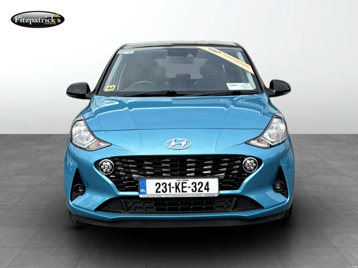 Hyundai i10 Deluxe 1.0 Petrol w/Black Roof - Image 2