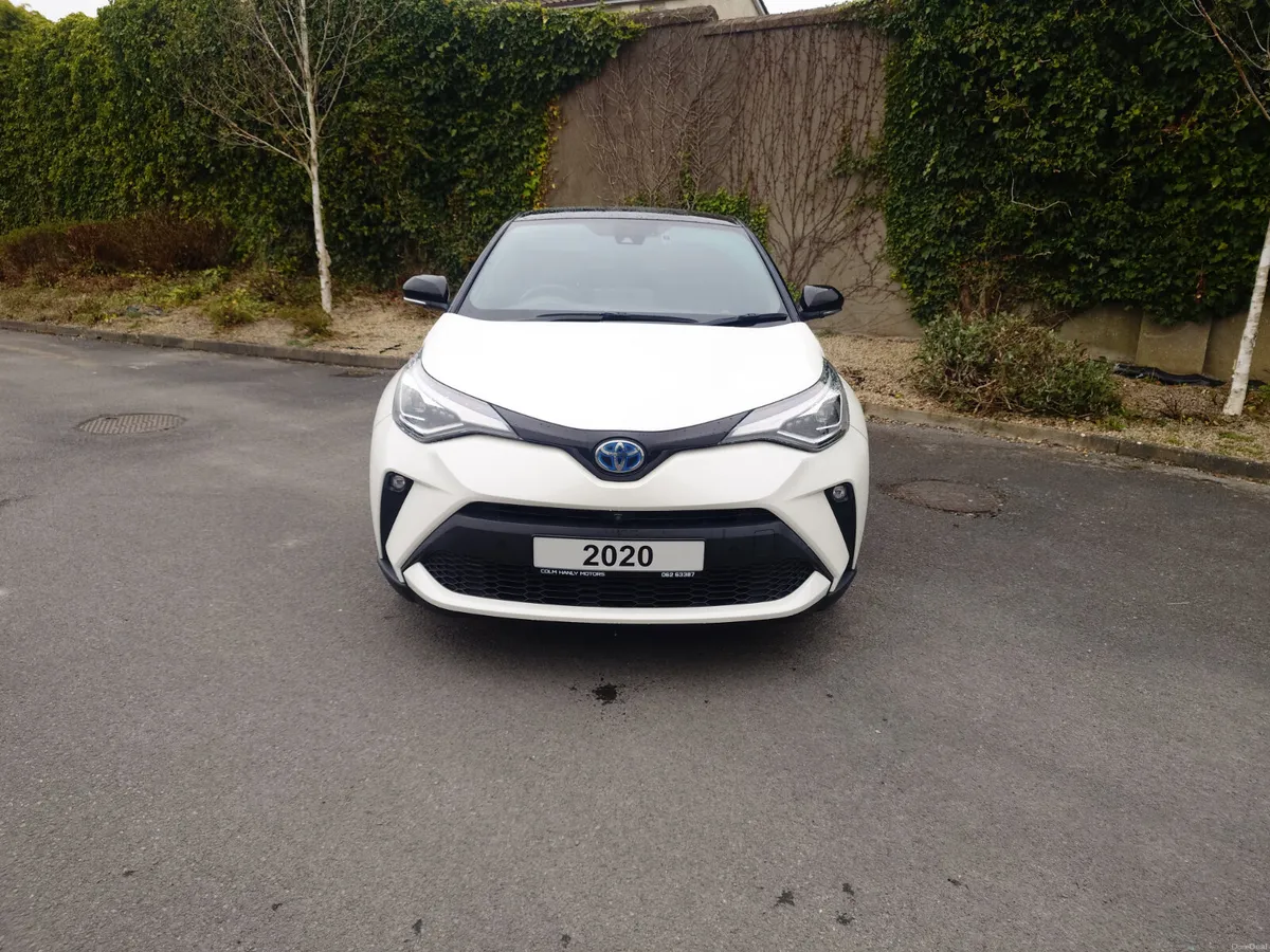 Toyota C-HR Hybrid G - Image 2