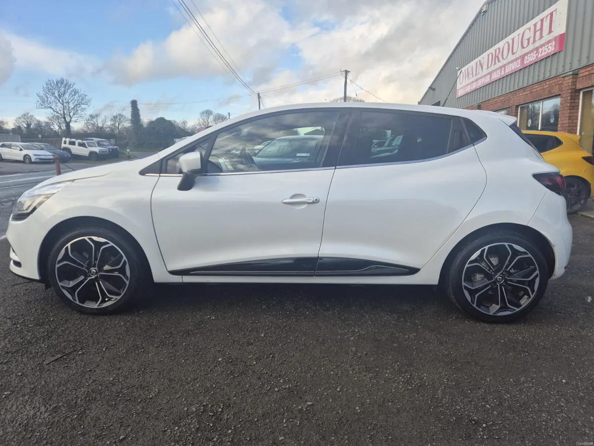 2017 RENAULT CLIO 1.2 PETROL AUTOMATIC - Image 4