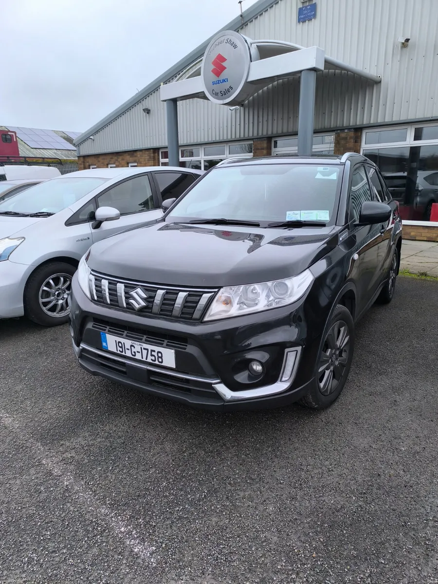 191 Suzuki Vitara  1.0 petrol.Low kilometres - Image 2