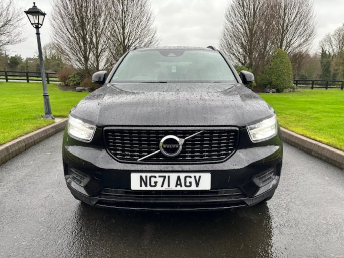 Volvo XC40 2021 - Image 2