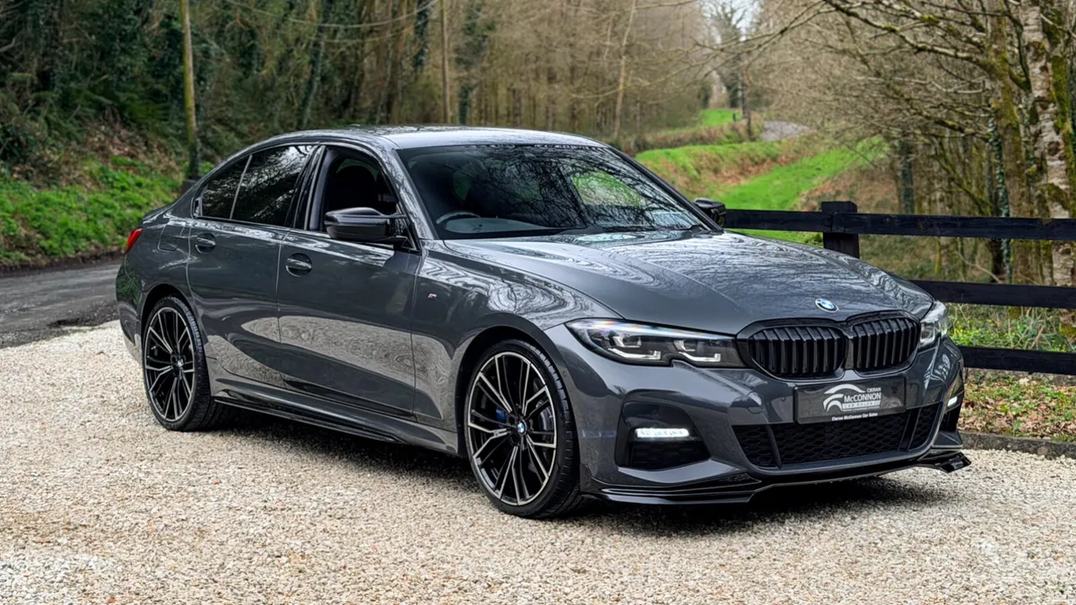 2021 (211) BMW 330e M-SPORT PRO PACK 290BHP *DRAVI - Image 1