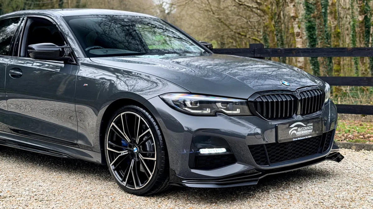 2021 (211) BMW 330e M-SPORT PRO PACK 290BHP *DRAVI - Image 2