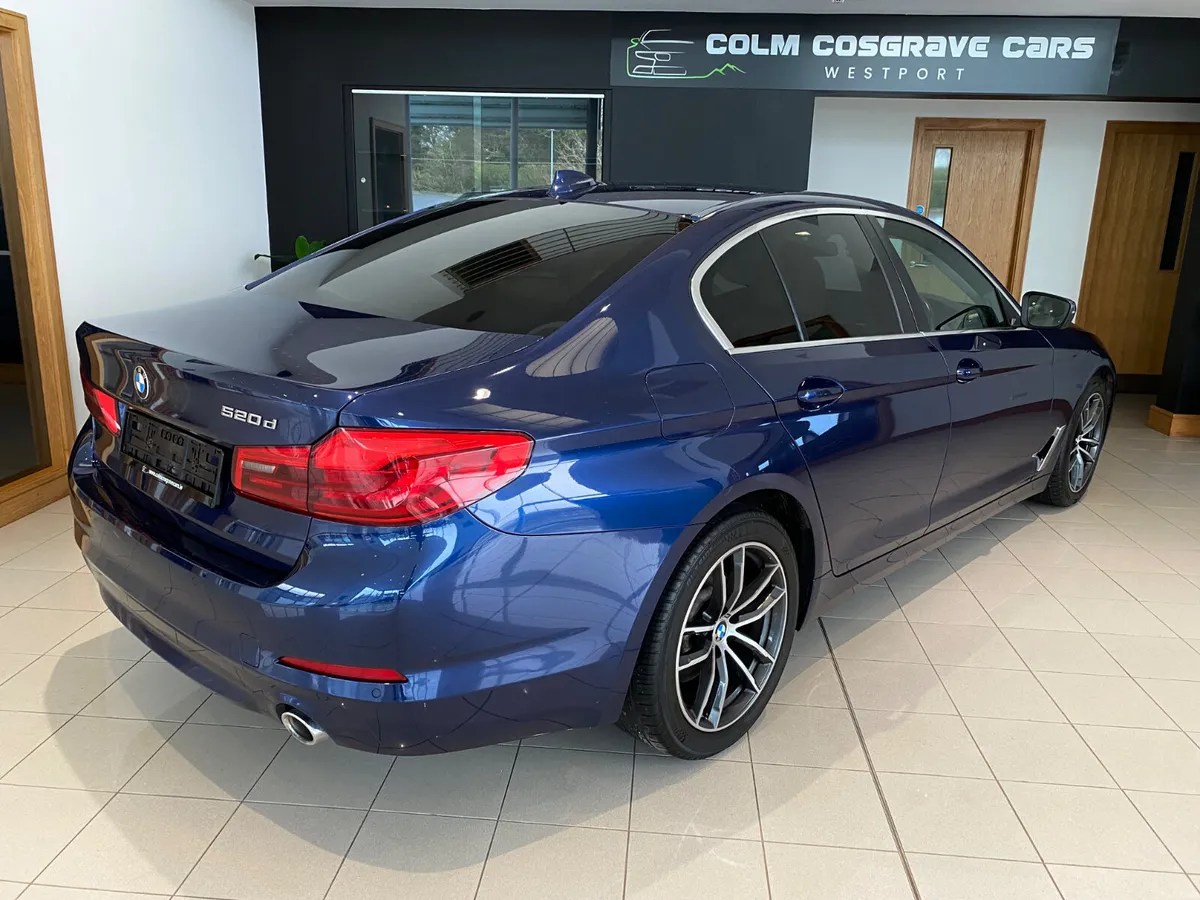 BMW 5-Series 2019 SE - Image 4