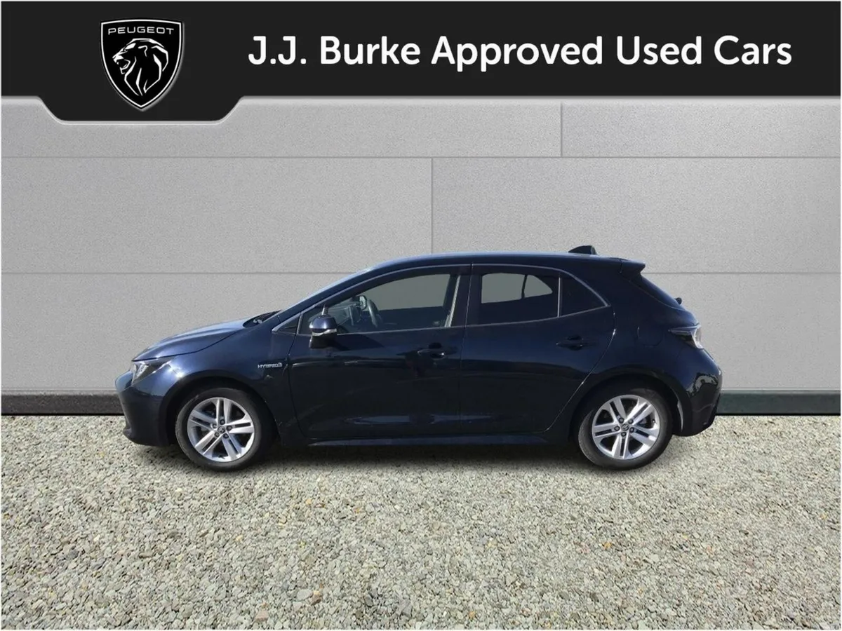 Toyota Corolla Sport G - Image 3