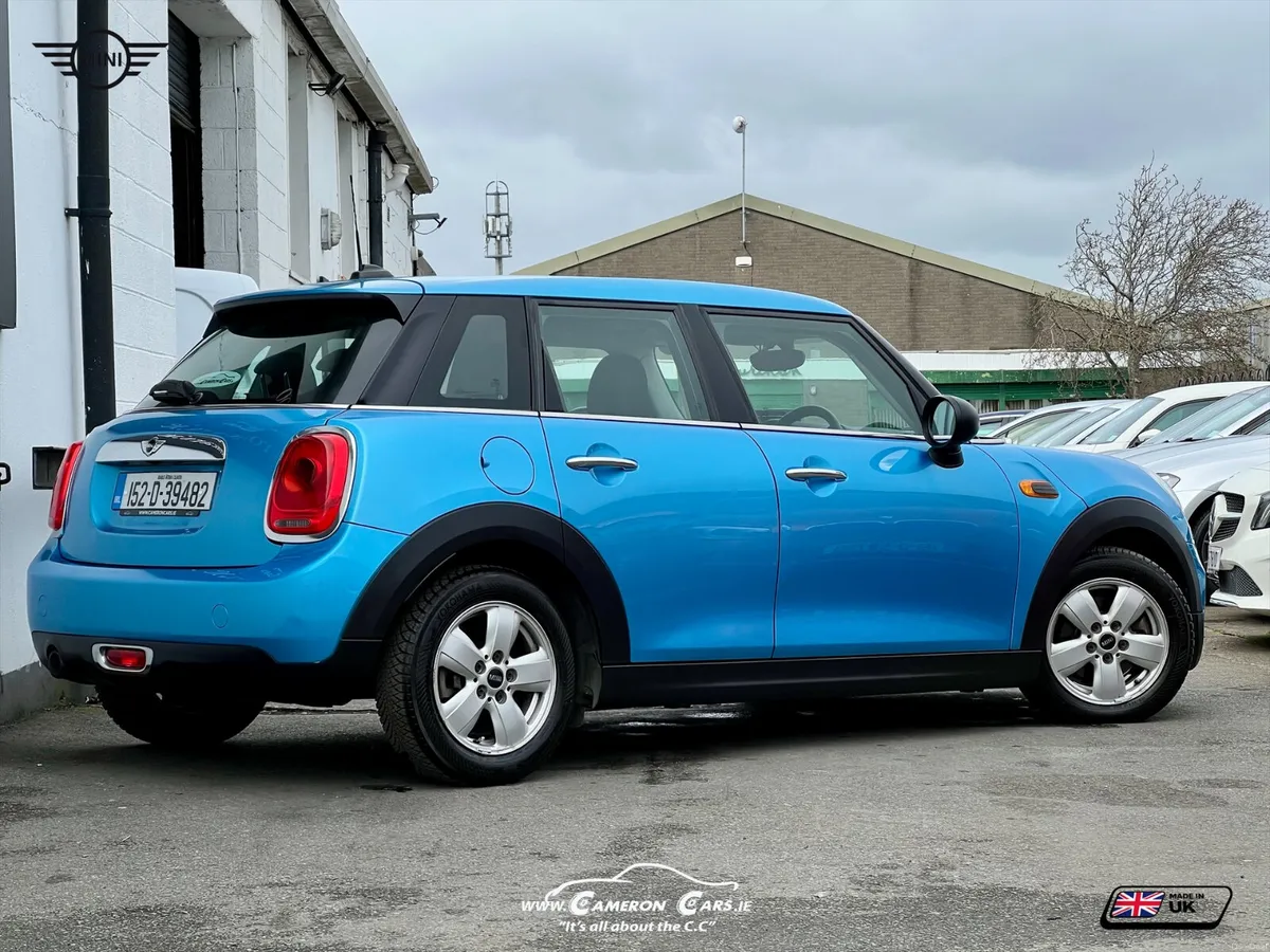 MINI COOPER ONE AUTOMATIC NAVI STUNNING - Image 2