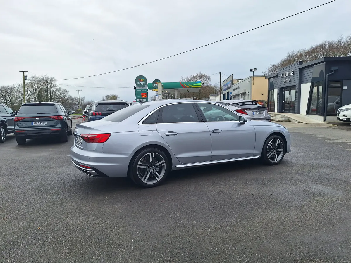 Audi A4 2.0 Tdi *High Spec/Black Leather/Camera - Image 3