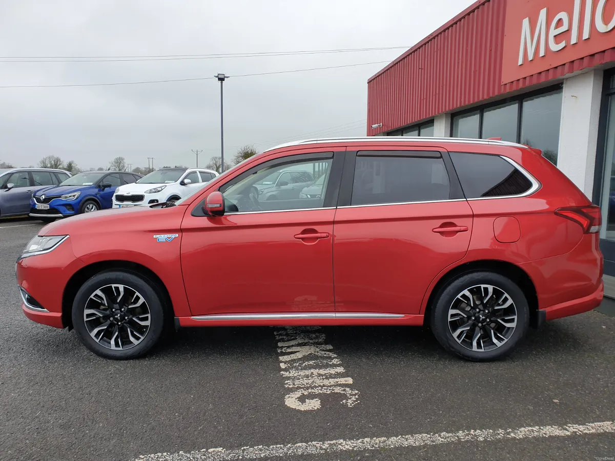 Mitsubishi Outlander 2.0 PHEV - Image 3