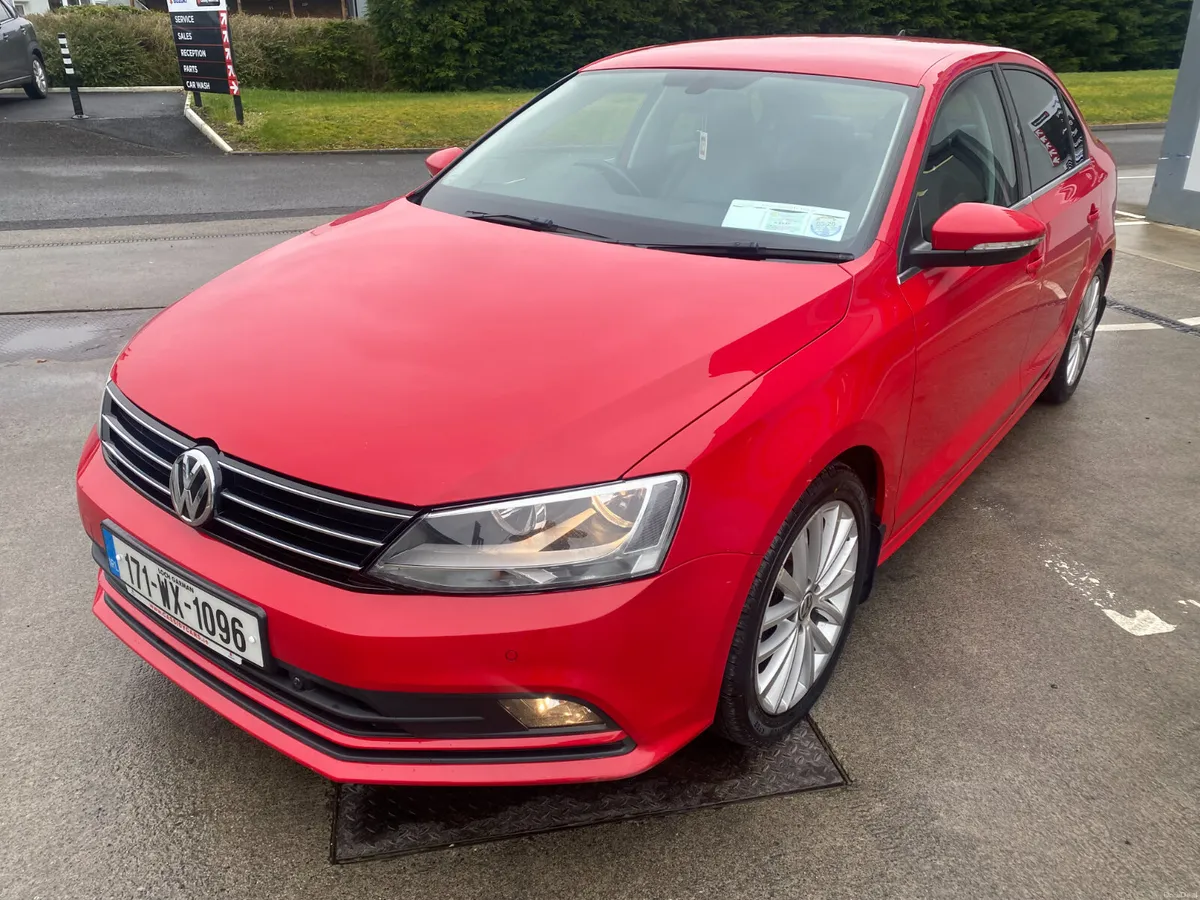 2017, Volkswagen Jetta **2.0 TDI** - Image 3