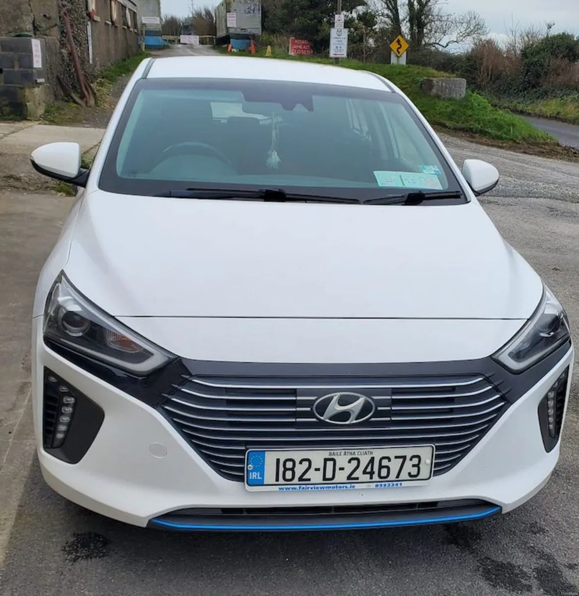 Hybrid Automatic Hyundai IONIQ 2018 - Image 4