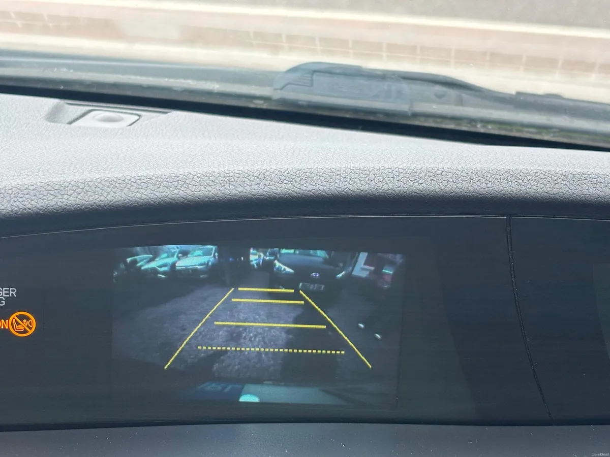 Honda Civic 2012  PETROL  NEW  MODEL - Image 3