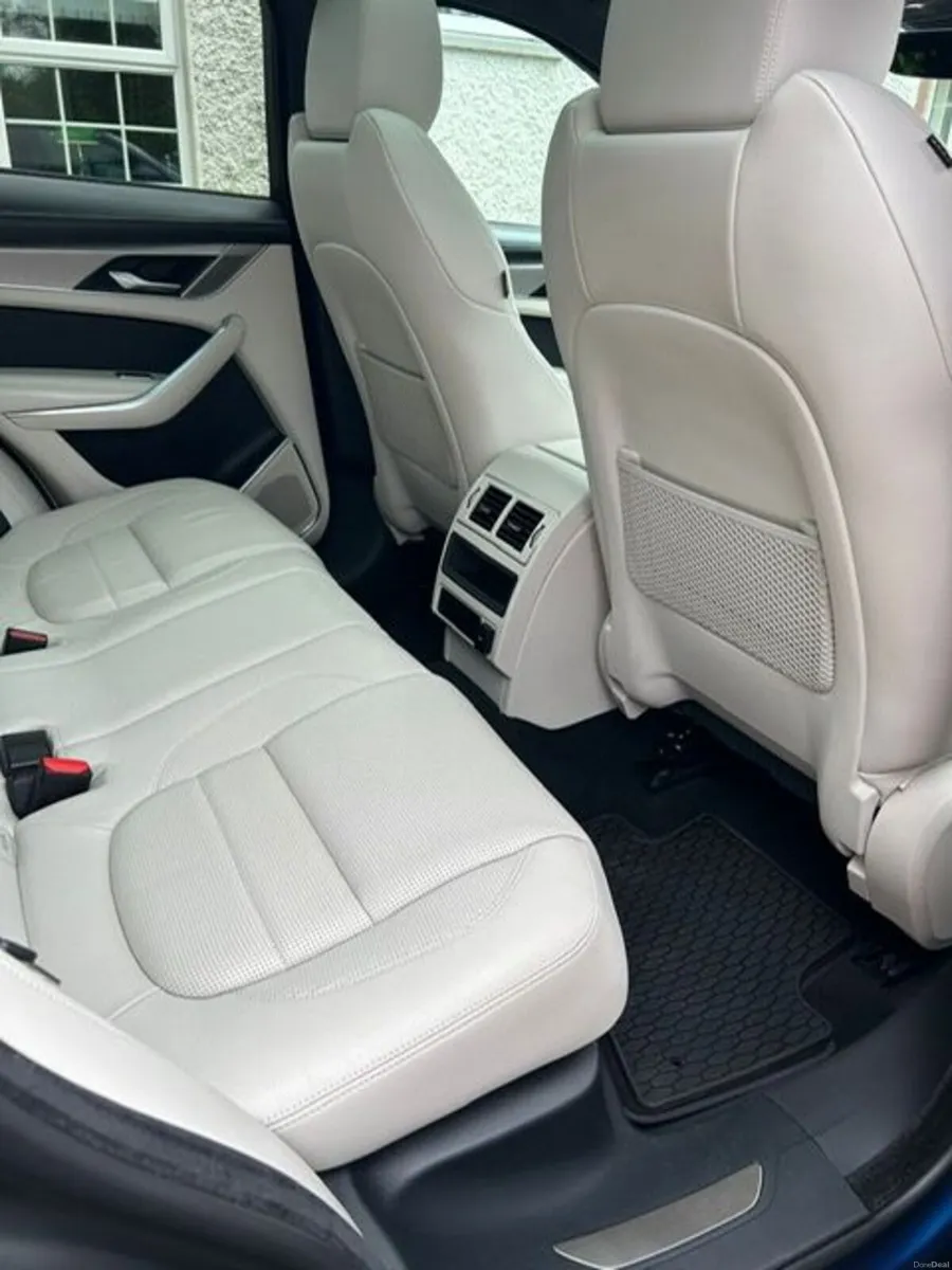 Jaguar F-Pace 2021 - Image 3